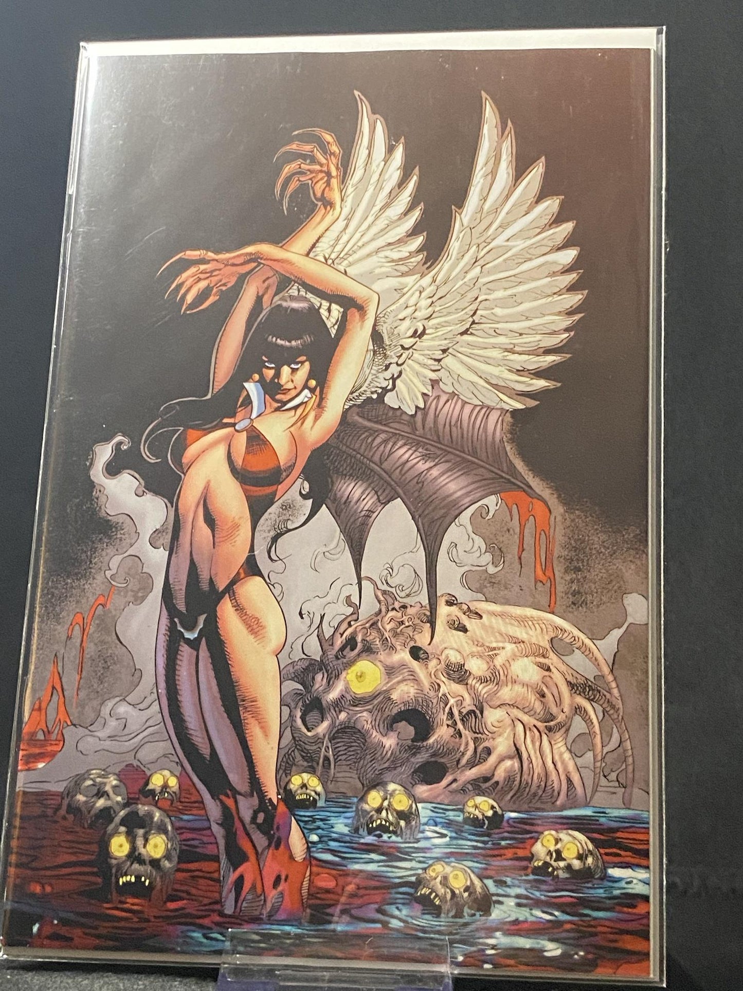 Vampirella, Vol. 6-11W-Castro Virgin Variant