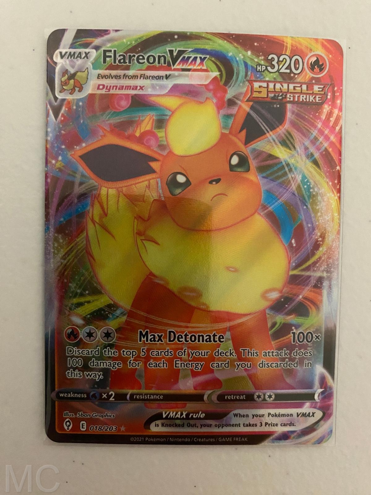 Flareon VMAX 018/203 Holo VMAX Rare Evolving Skies Pokemon Near Mint