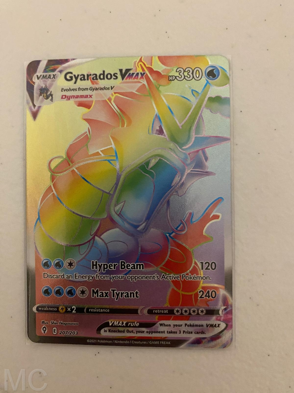 Gyarados VMAX 207/203 Rainbow Rare Evolving Skies Pokemon Near Mint