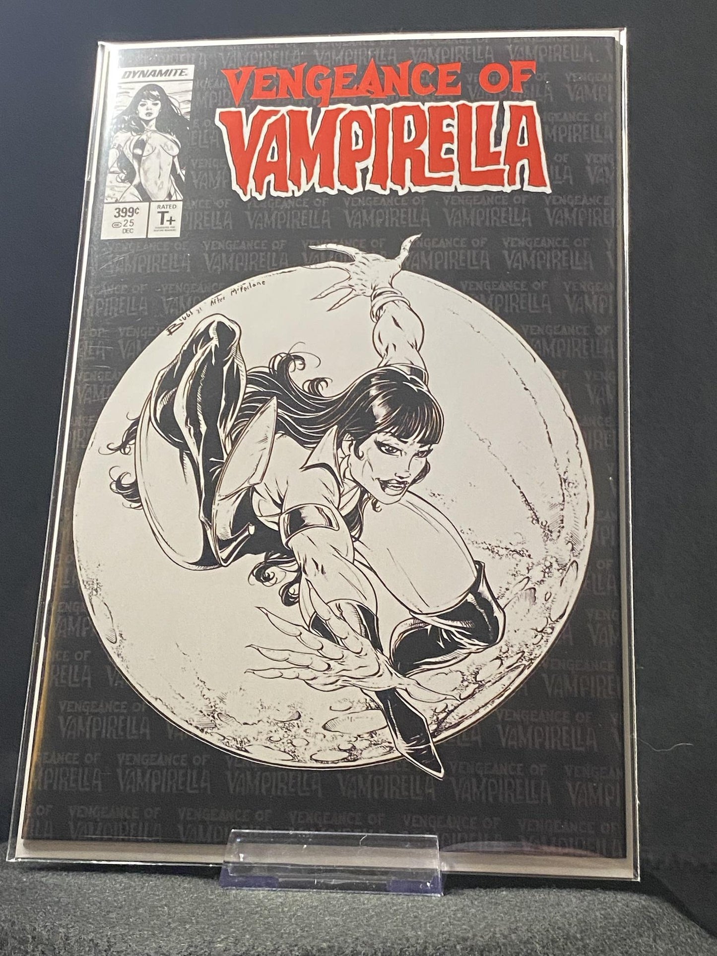 Vengeance of Vampirella, Vol. 2-25L-McFarlane B&W Homeage Variant